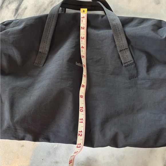 Bellroy Black Lite Duffel Bag - Picture 6 of 9